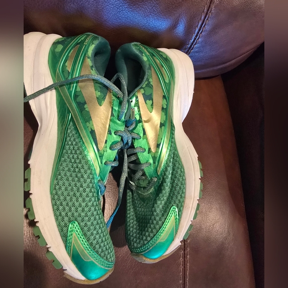 Womens Brooks 9.5 - Picture 4 of 5